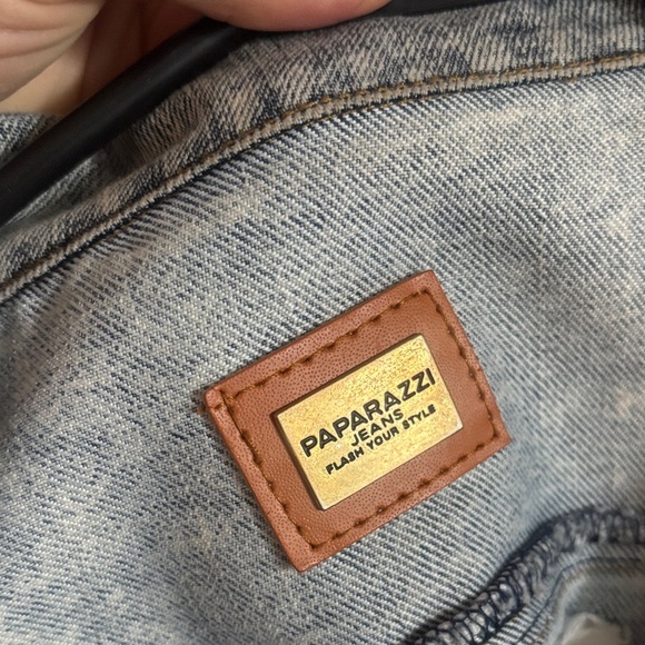 Paparazzi jeans Distressed Denim Jacket - Picture 6 of 7